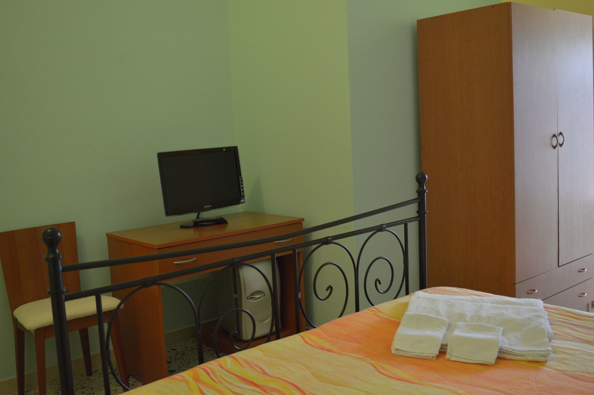 B&B Scalea Rooms Exterior photo